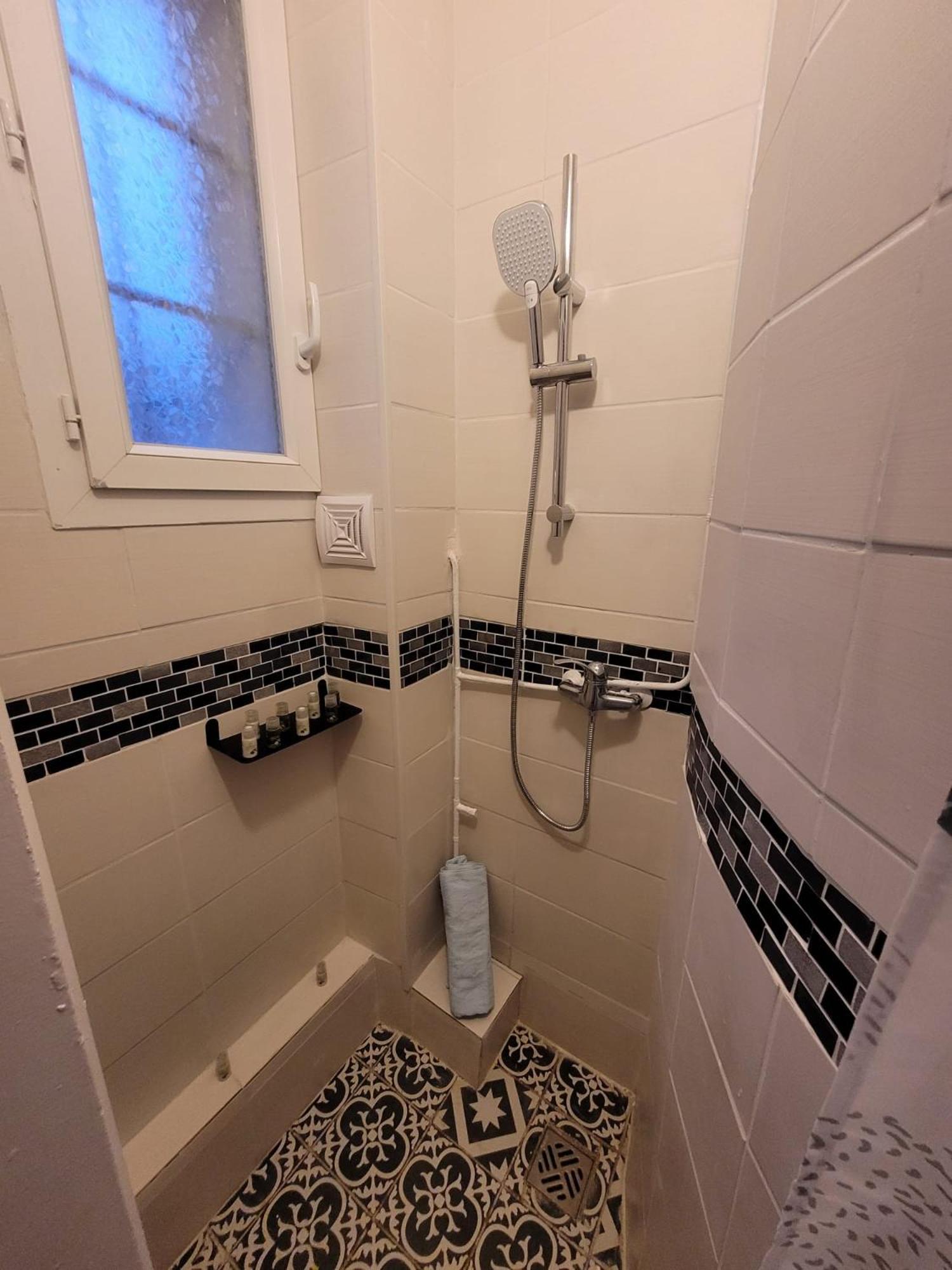 Charmant Appartement Pres De Montmartre 2 Paris Exterior photo