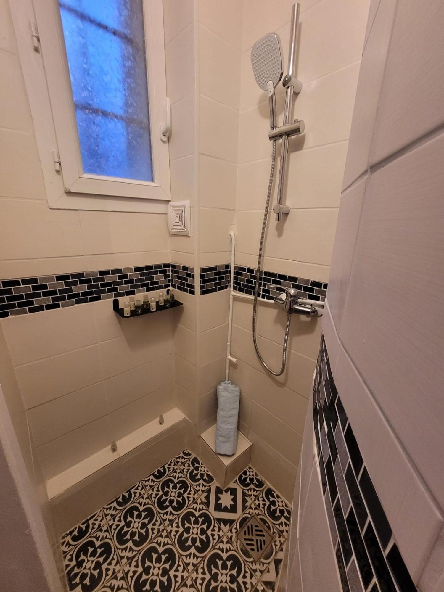 Charmant Appartement Pres De Montmartre 2 Paris Exterior photo